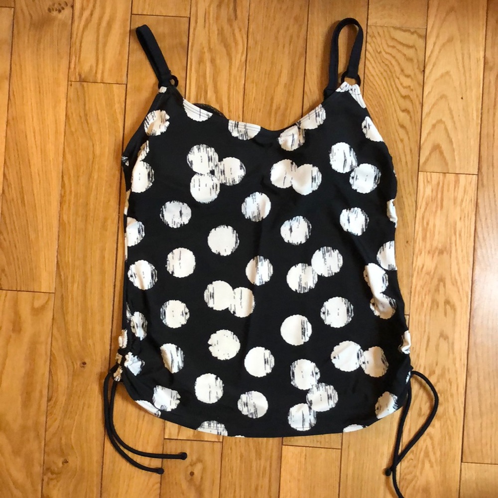 Black and white tankini top